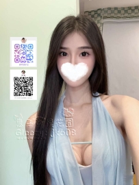 紫苑是一位高挑御姐，外表冷漠，氣場強大，讓人一靠近就感受到一種壓迫的魅力。170公
