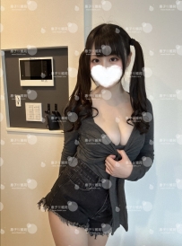 #大阪新客售後  妹妹很健談  居然還自備玩具  這妹妹蠻懂的喔，看來私下很敢玩呀  喜