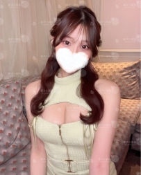 ❤️#大阪  編號：018  資訊： 164-24歲-E奶-48kg  #氣質悶騷OL ~ 對鏡大擺各種騷姿,